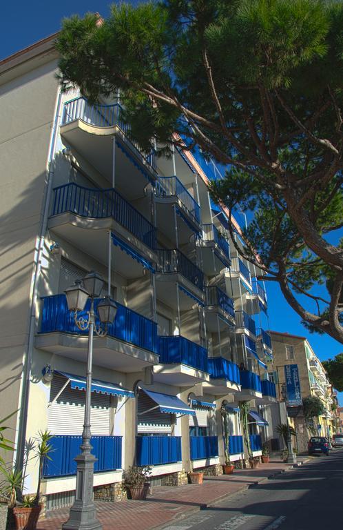 Residence Costa Templada Ventimiglia Dış mekan fotoğraf