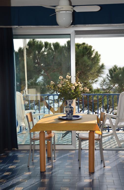 Residence Costa Templada Ventimiglia Oda fotoğraf